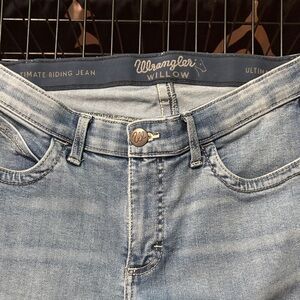 Wrangler Women's Willow Light Denim Jeans